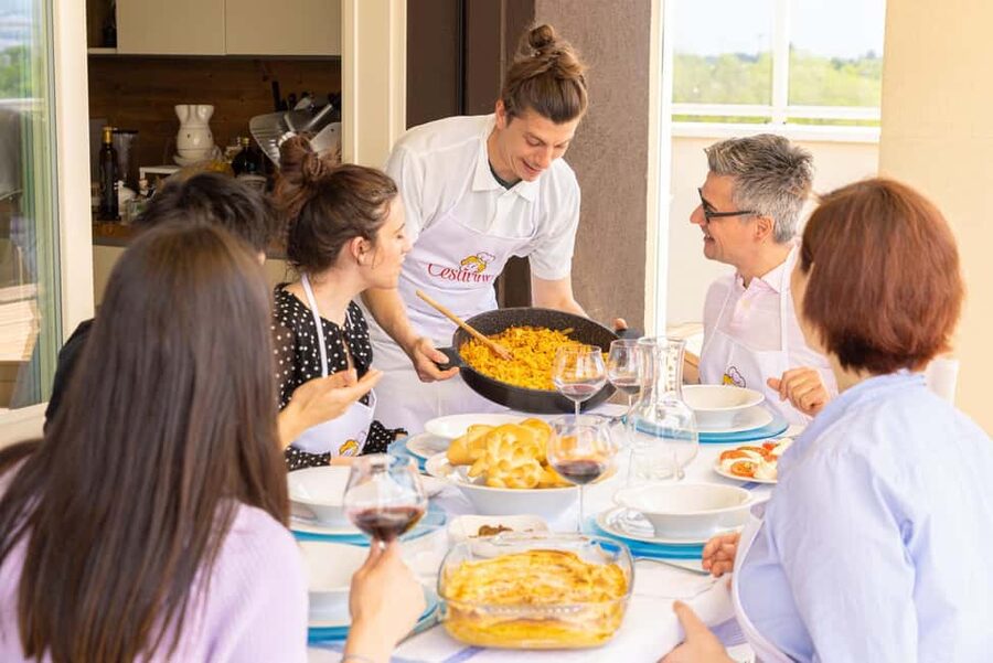 Venice: Share Your Pasta Love in a Local’s Home - Choosing between bigoli, tagliatelle, and ravioli