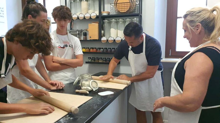 Verona: Authentic Pasta Making Class with a Local Family - Palazzo Balladoro puts you near Verona’s sights