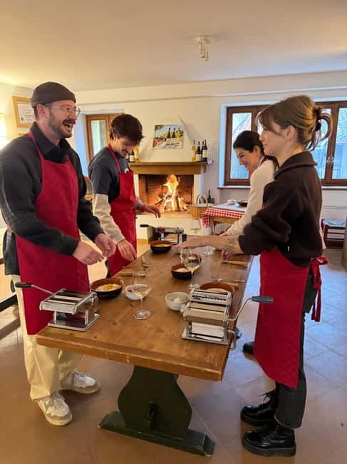 Verona: Pasta Cooking Class with Wine Tasting - The opening walk through Verona’s countryside