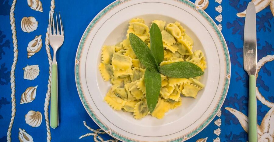 Verona: Pasta & Tiramisu Cooking Class at a Local's Home - Why a Verona home makes this class different