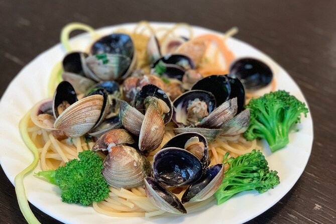 Viator Exclusive: Pasta Cooking Class & Dinner -Greenwich Village - Choosing between seasonal tomato and clam sauce