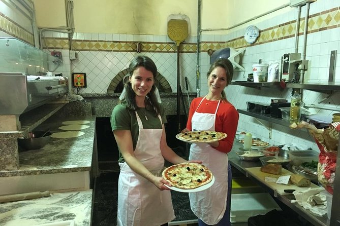 Walking tour in the Heart of Rome and Pizza Class in a Very Small Group - Trevi Fountain, aqueduct ruins, and coin tossing